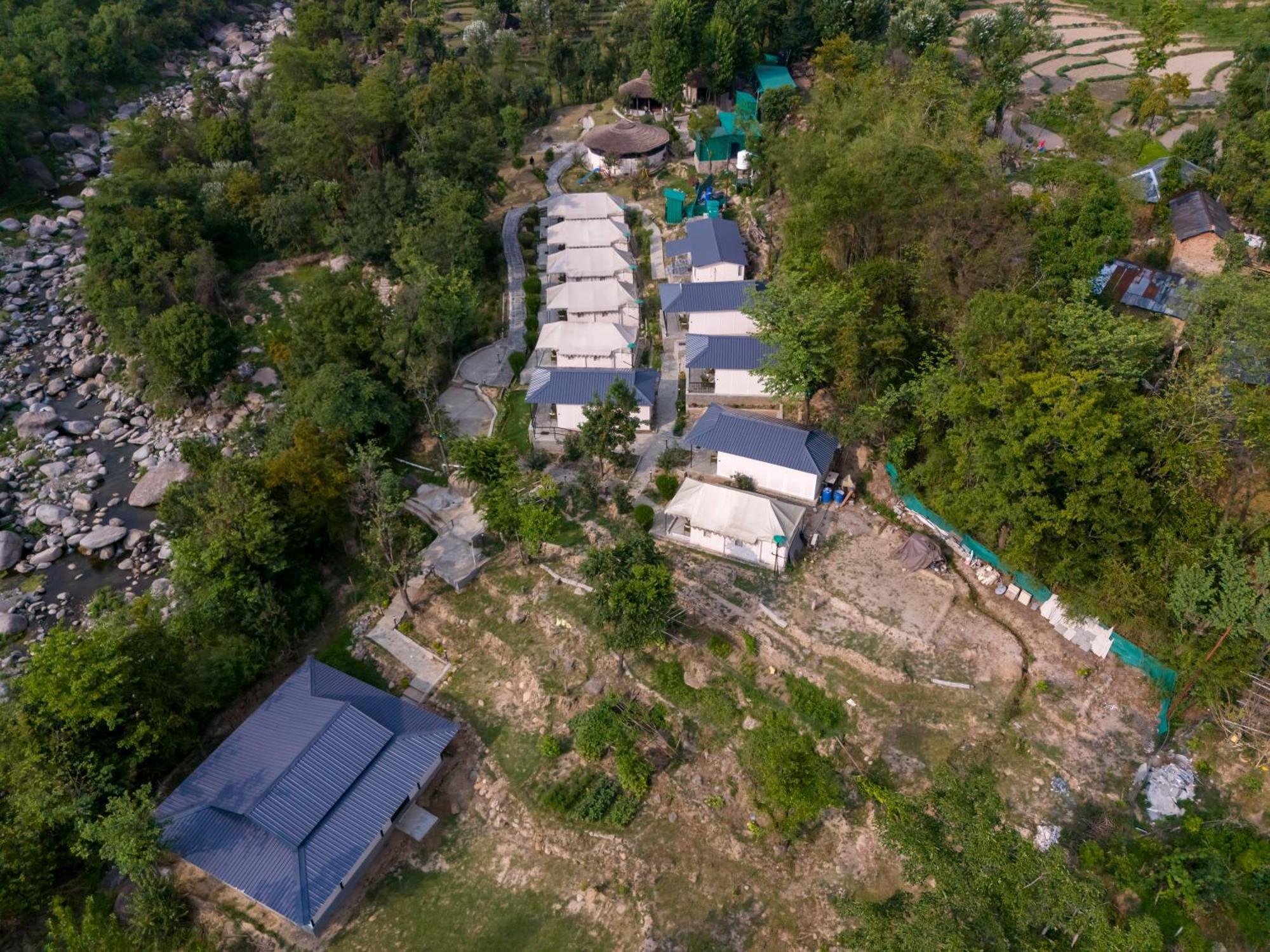 Dev Bhoomi Farms & Cottages Dharamshala Exterior foto